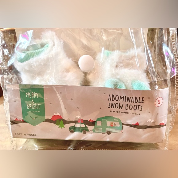 NWT • Merry & Bright • Abominable Big Foot Snow Boot Slippers • for Dogs - Picture 3 of 3